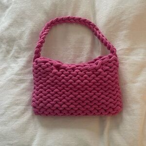Woven Pink Purse 👛 
*Never used, no tag.